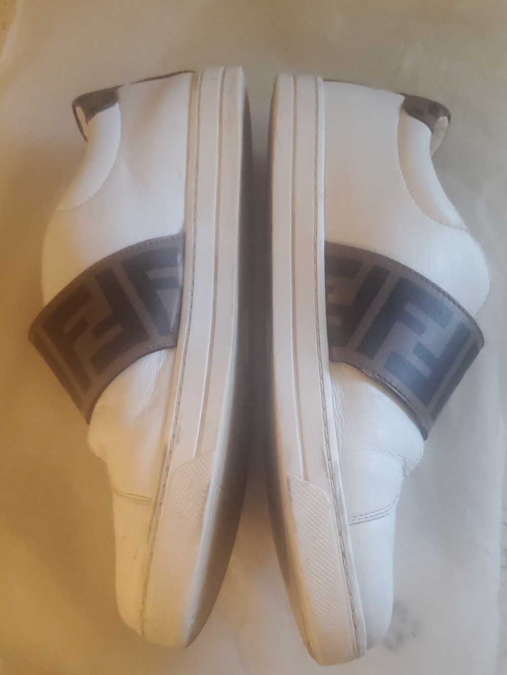 Fendi - Picture 10 of 16